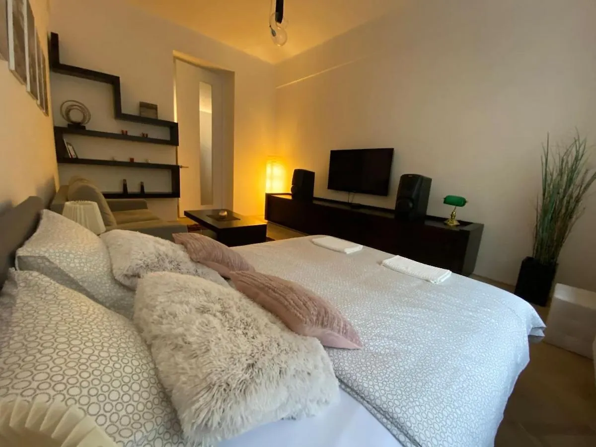 Old Town Center Apartment Prague